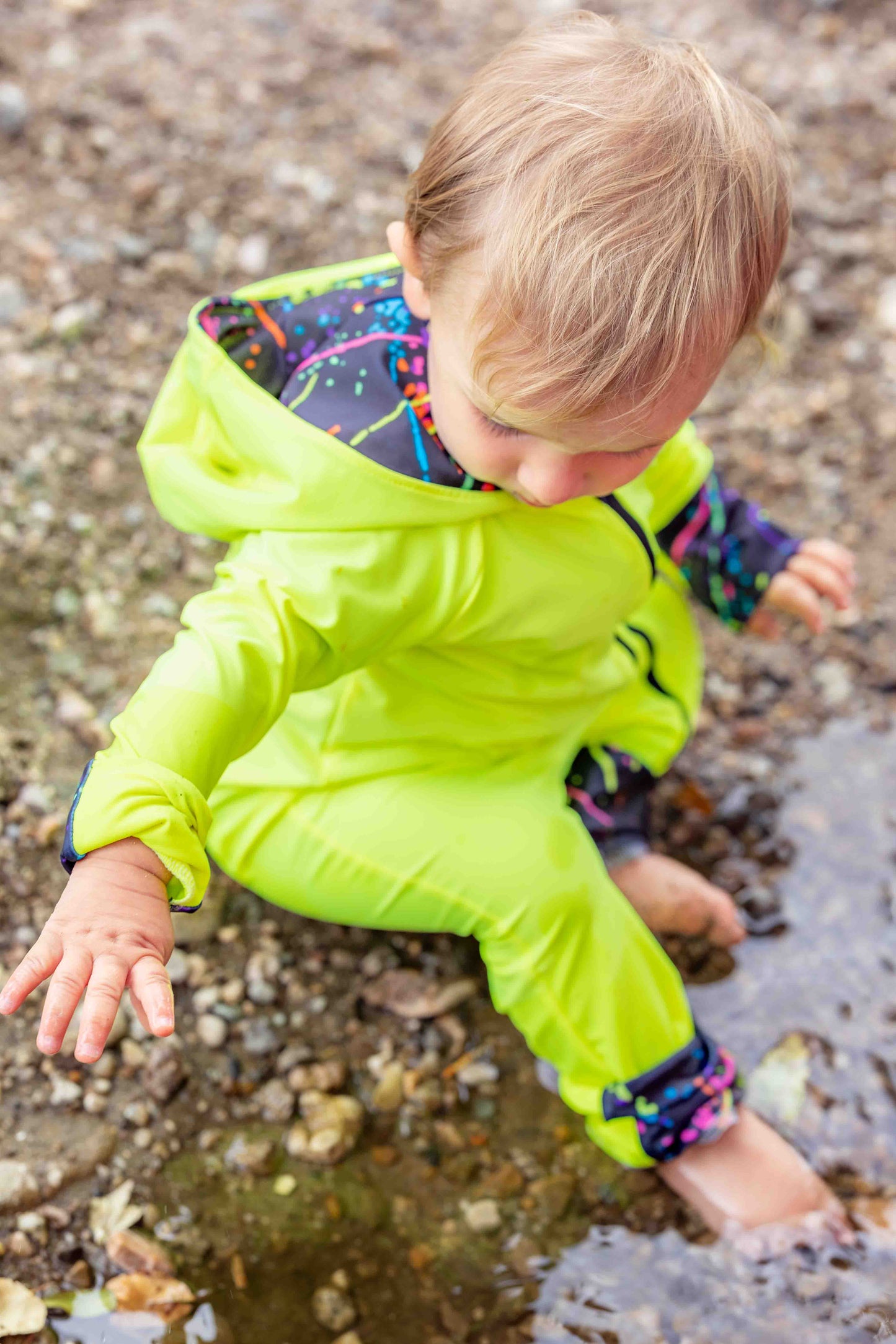 The OG Sunsie: Full UPF 50+ Coverage in Neon Yellow